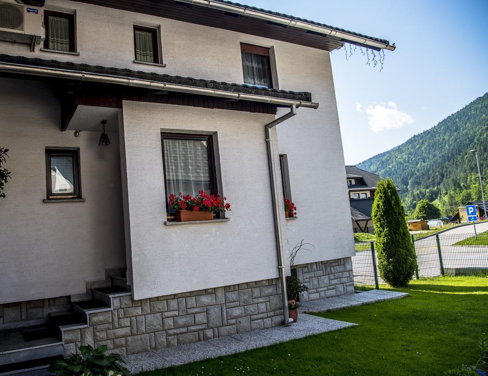 Apartments And Holiday Home Grohar Kranjska Gora Buitenkant foto
